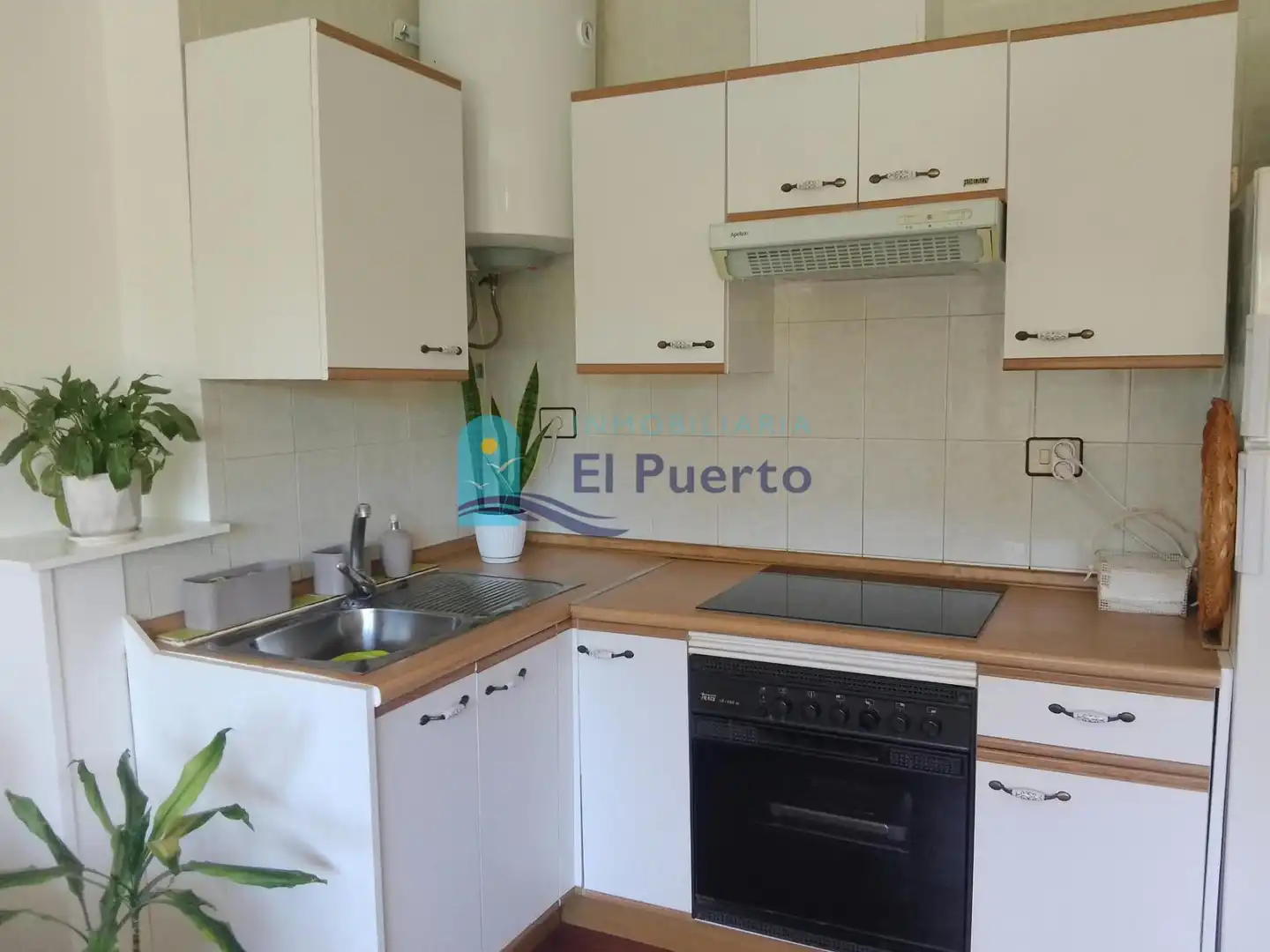 Kitchen of Apartments for sale in Pedanías Oeste
