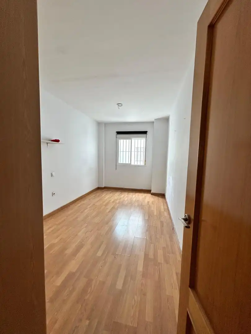Habitación de Casa o chalet en venta en Dos Hermanas con Aire acondicionado, Parquet y Trastero