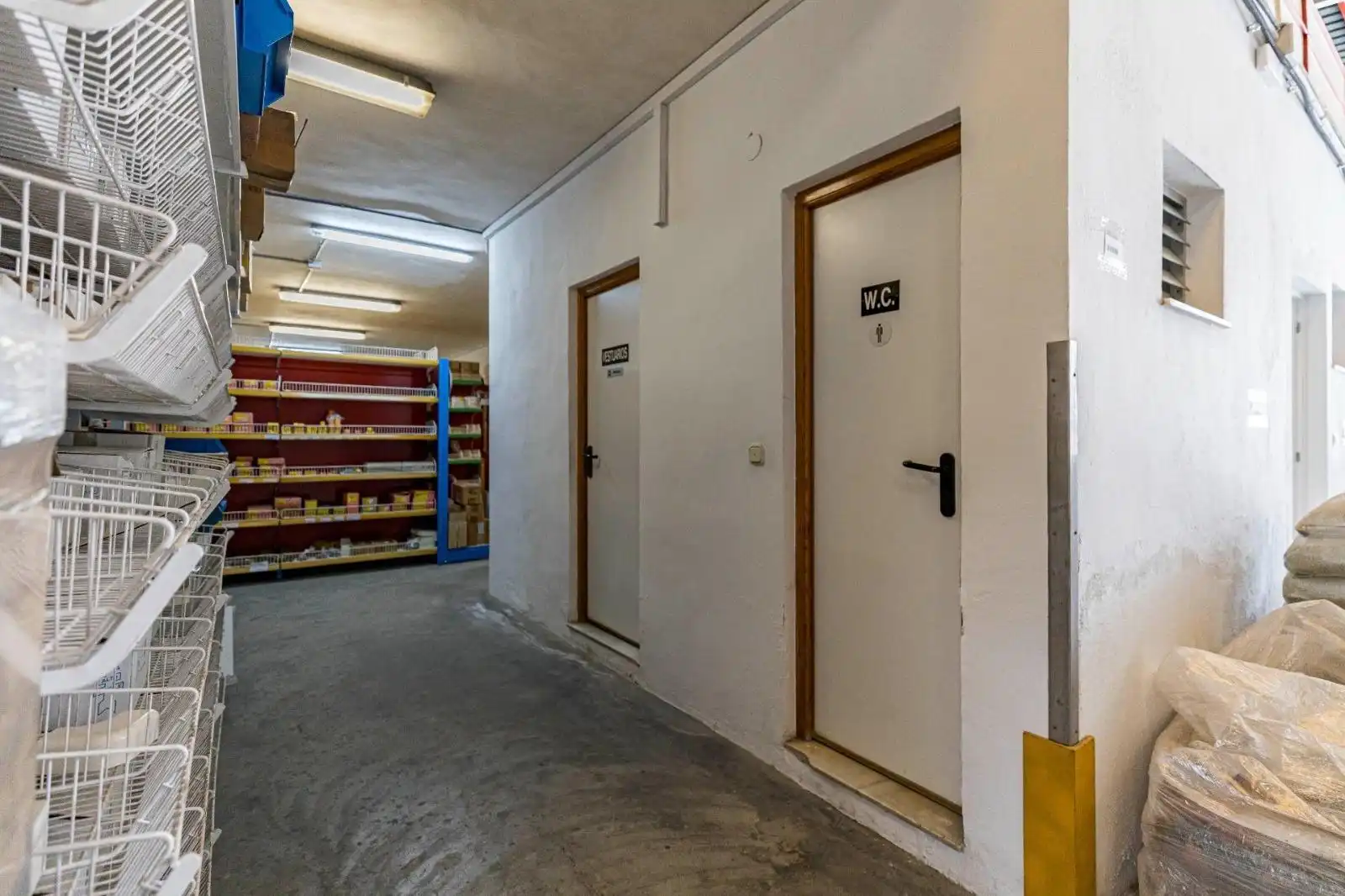 Fabrikhallen zur Miete in Alicante / Alacant