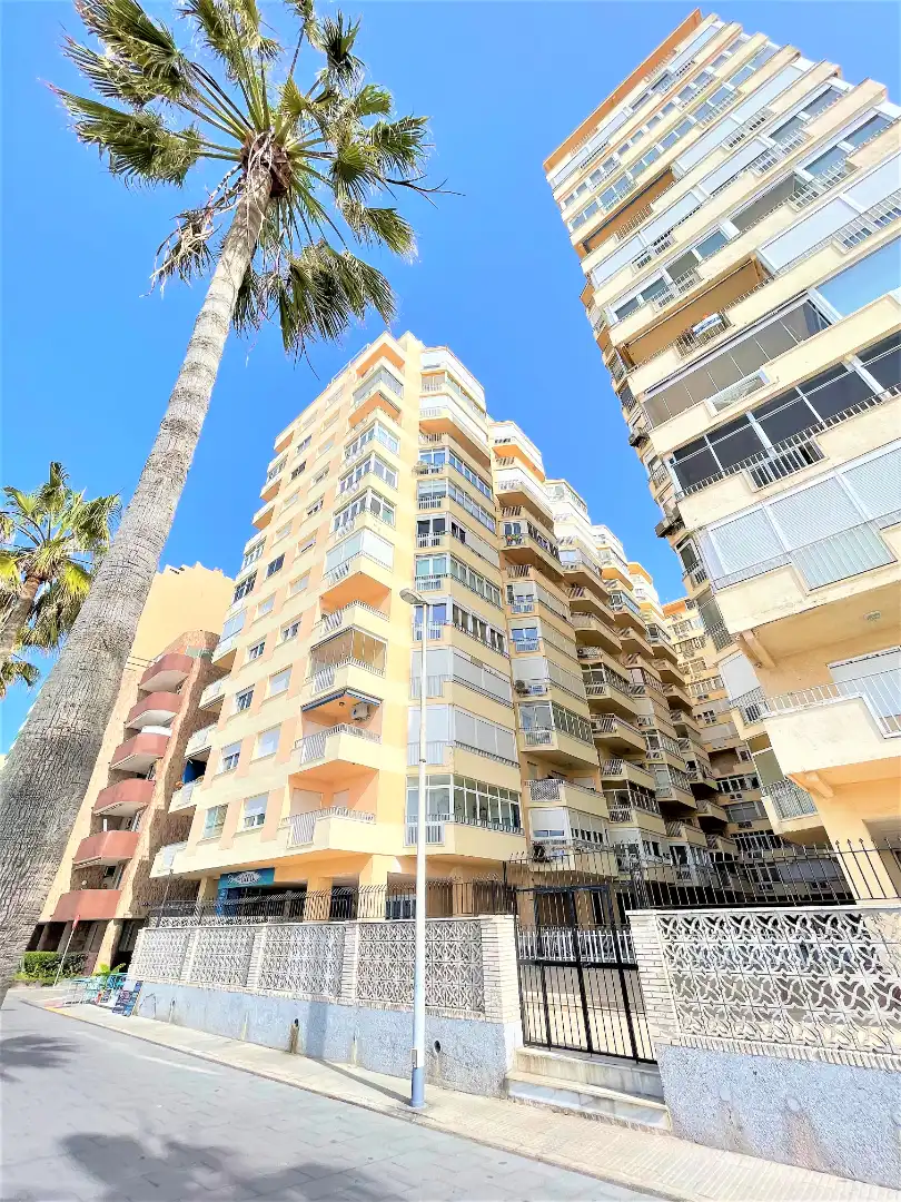 Exterior view of Flat for sale in Cádiz  with Air Conditioner, Oven and Washing machine