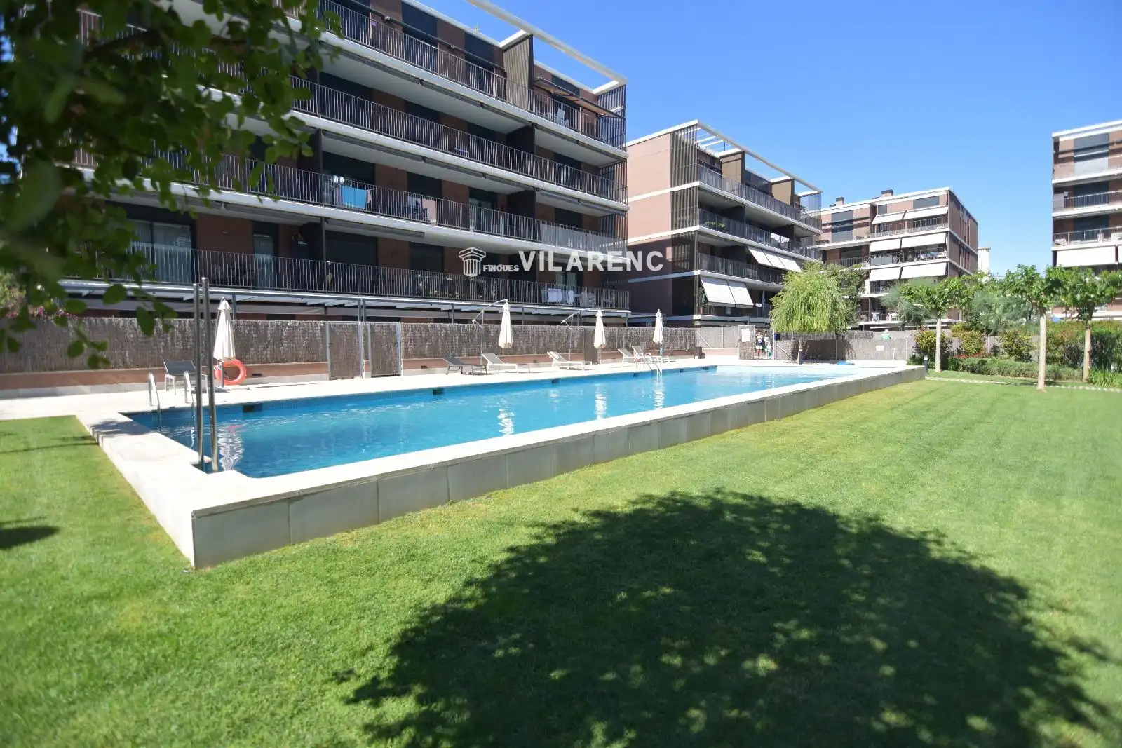 Duplex with pool for sale in Cossetania