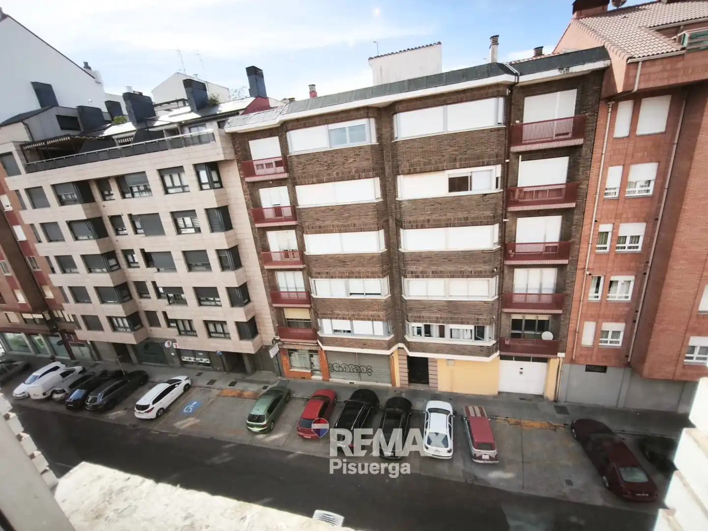 Außenansicht von Wohnung zum Verkauf in Palencia mit Heizung und Balkon