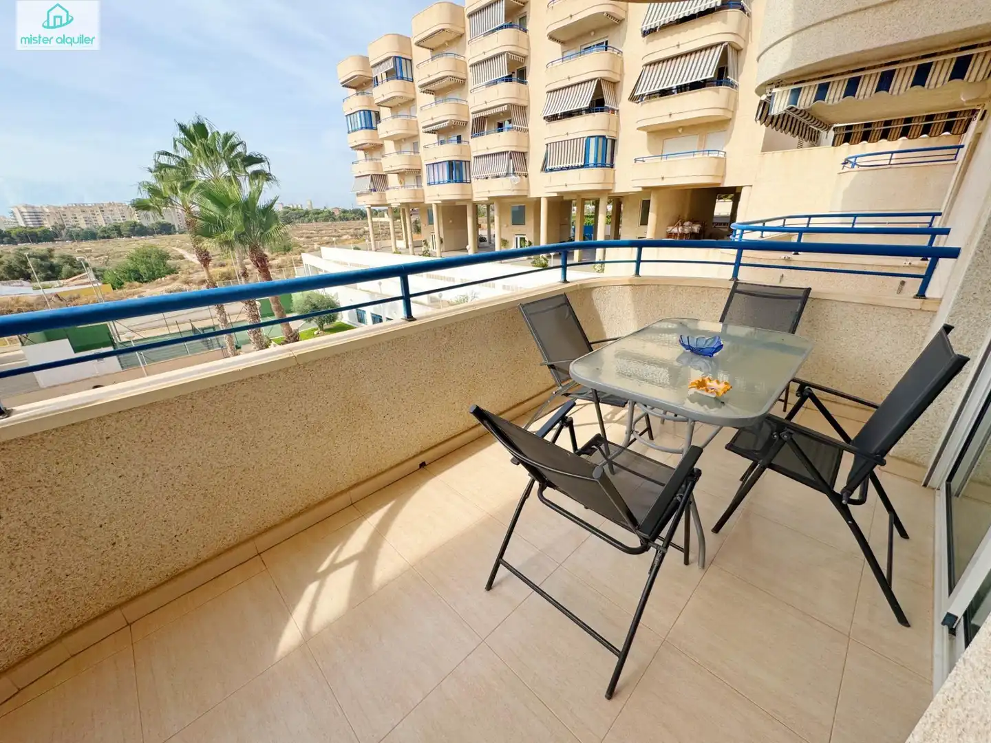 Terraza de Apartamento de alquiler en El Campello con Aire acondicionado, Jardín privado y Terraza