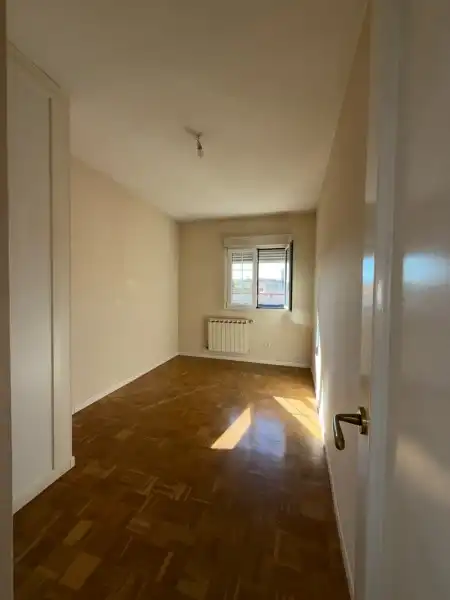 Bedroom of Flat for sale in Carabanchel