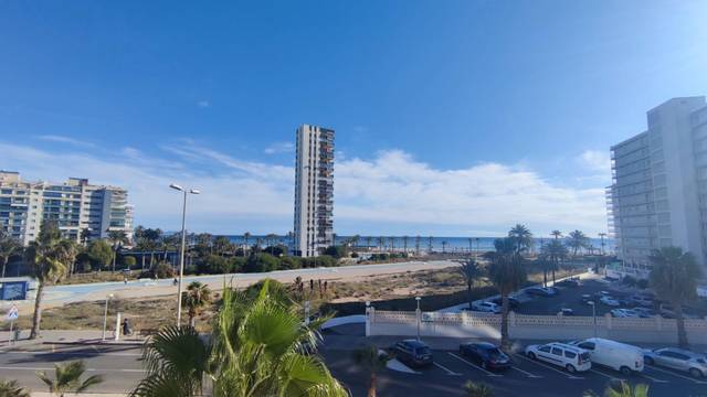 Apartamento en Venta en Avenida COSTA BLANCA, 153 en PAU 5