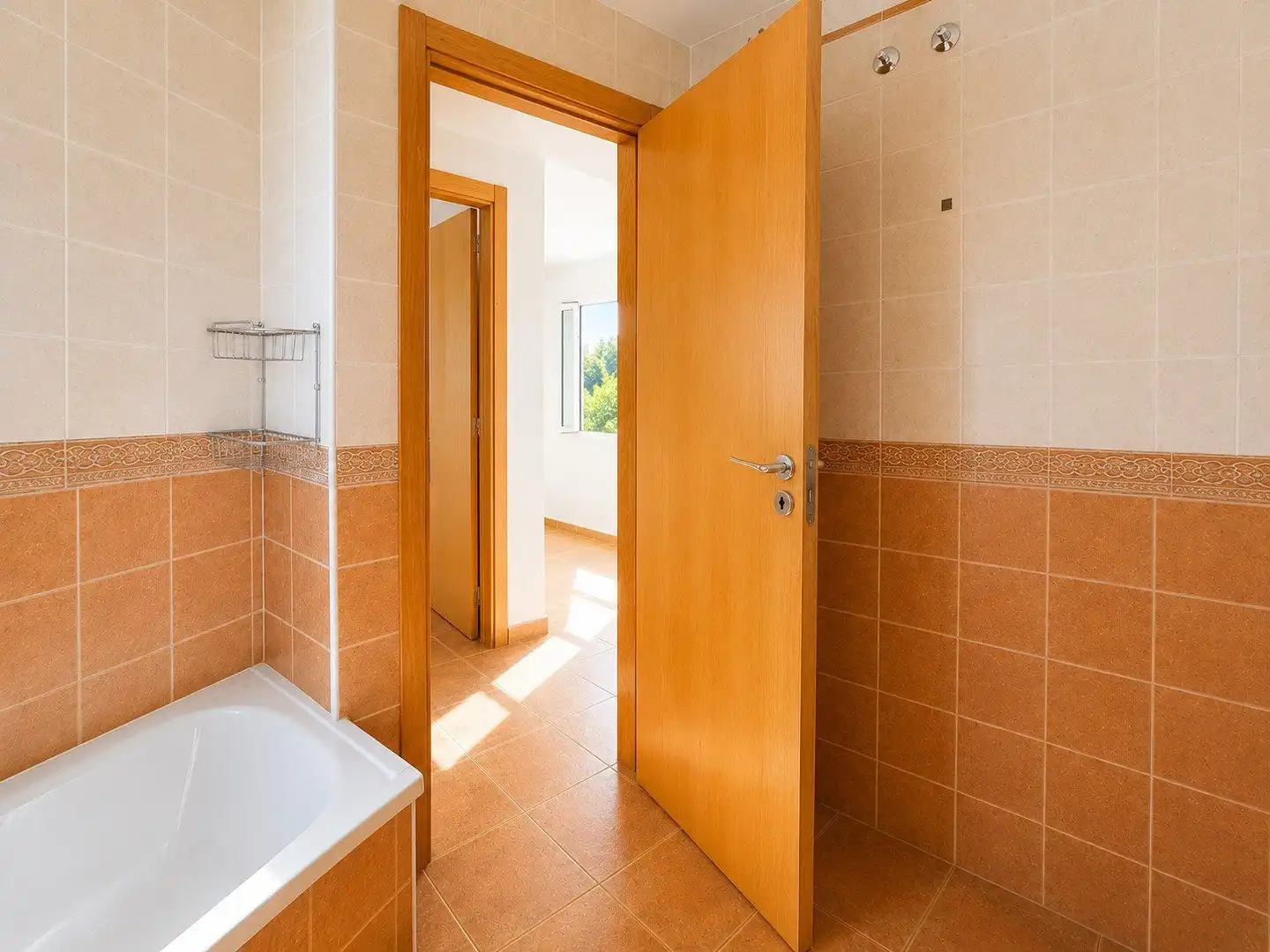 Bathroom of Apartments for sale in Santa Eulària des Riu  with Terrace, Alarm and Community pool