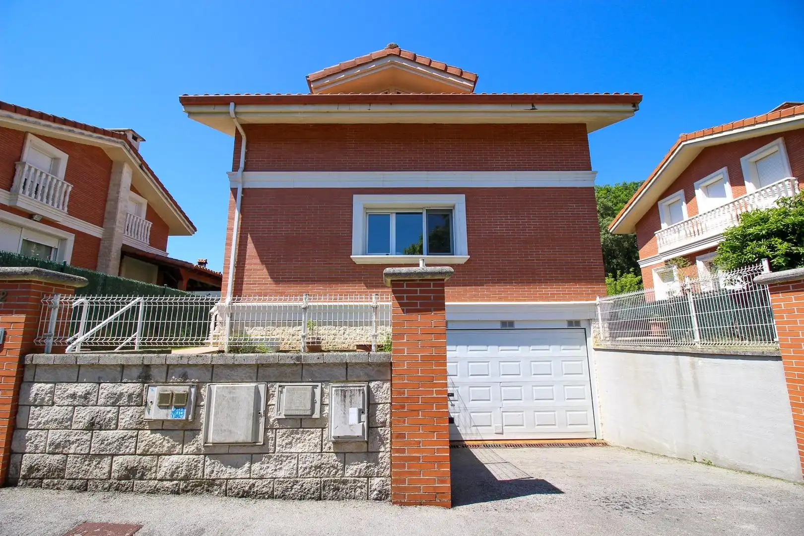 Vista exterior de Casa o chalet en venta en Guriezo con Calefacción, Jardín privado y Parquet