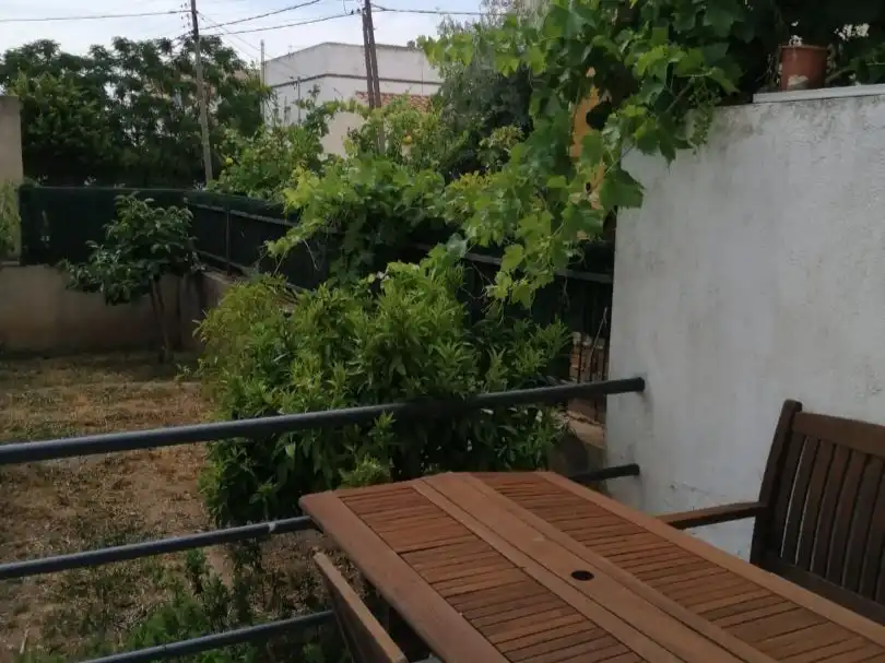 Doppelhaushälfte mit Garten zum Verkauf in Plaça Montserrat 11, imagen 2