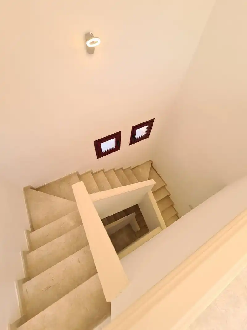 Casa adosada de alquiler en Benahavís con Aire acondicionado, Calefacción y Jardín privado