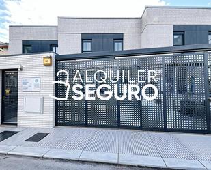 Vista exterior de Casa o xalet de lloguer en Colmenar Viejo amb Calefacció, Terrassa i Traster