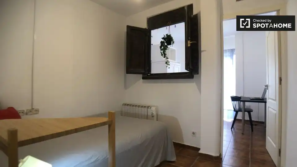 Habitació a Embajadores - Lavapiés