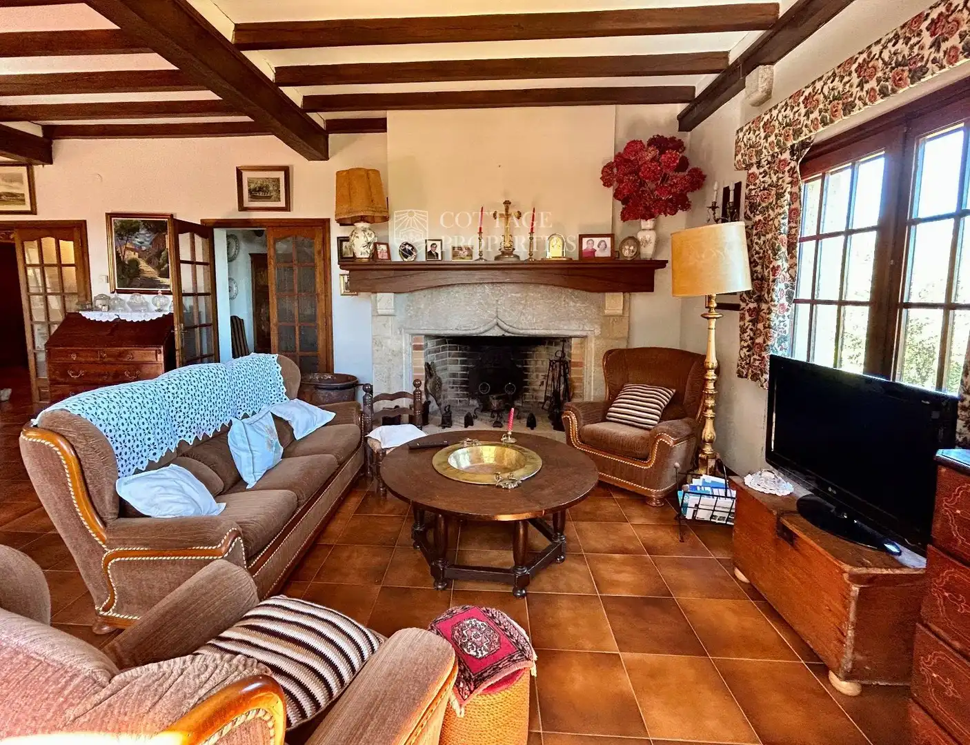 Sala de estar de Finca rústica en venta en Darnius con Calefacción