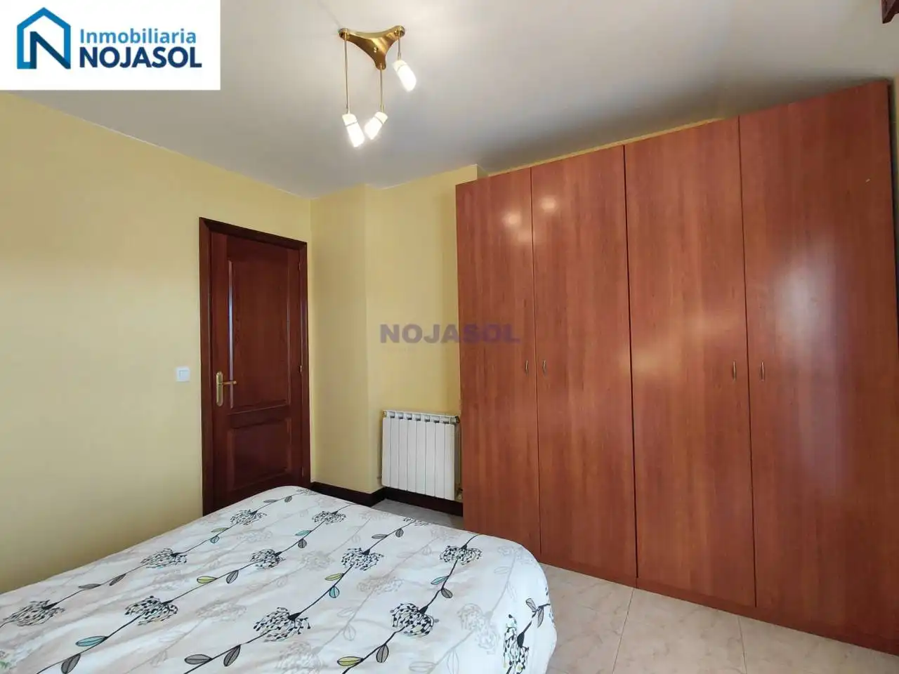 Habitación de Apartamento en venta en Ris