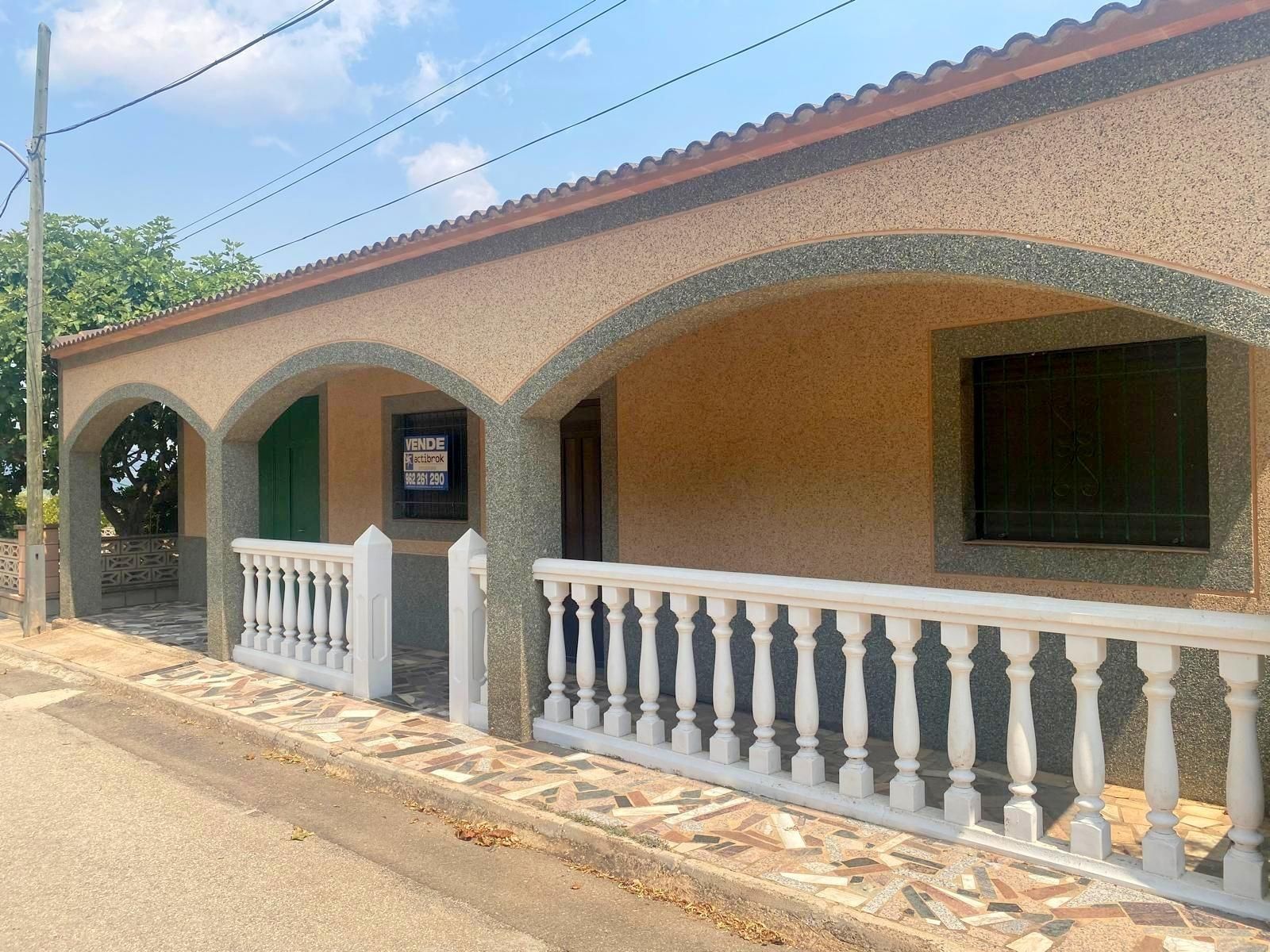 Exterior view of House or chalet for sale in La Font de la Figuera
