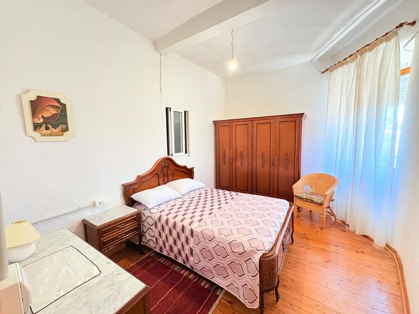 Habitación de Casa o chalet de alquiler en Villafranca del Bierzo con Calefacción y Amueblado