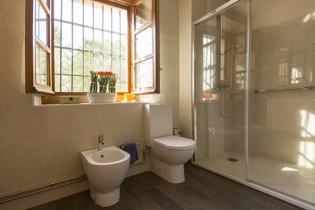 Baño de Finca rústica en venta en Reus con Terraza, Piscina y Amueblado