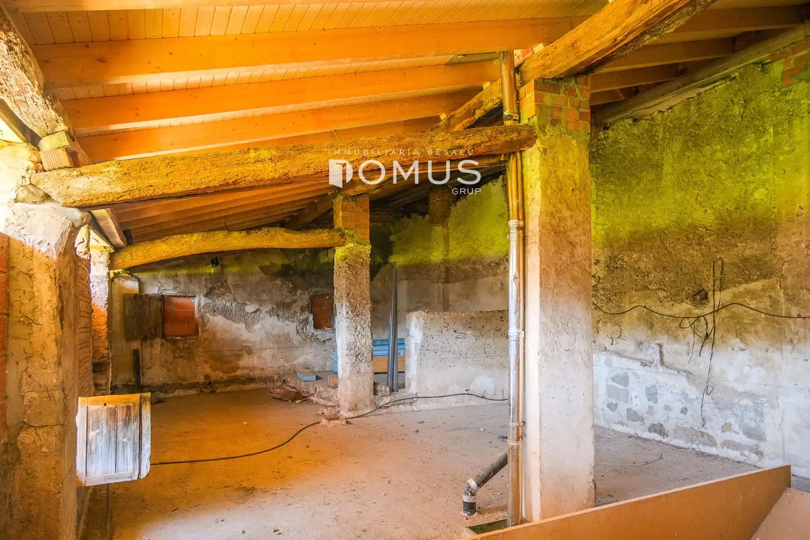Country homes for sale in Besalú  with Private garden