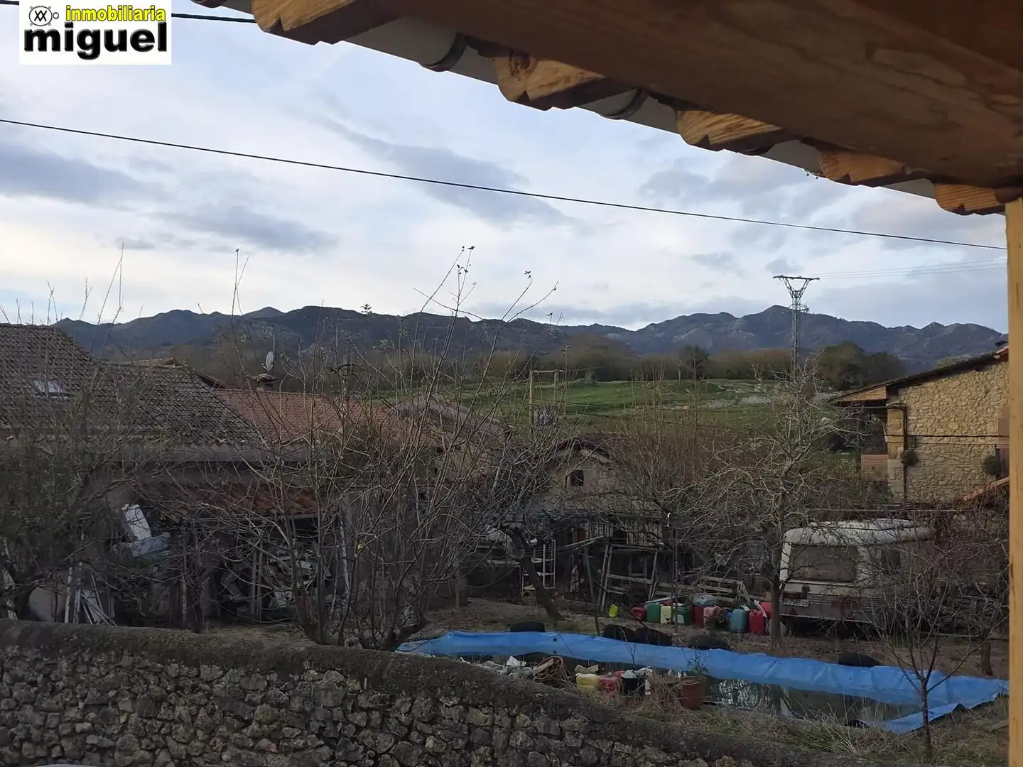 Vista exterior de Casa o chalet en venta en Herrerías con Terraza y Balcón