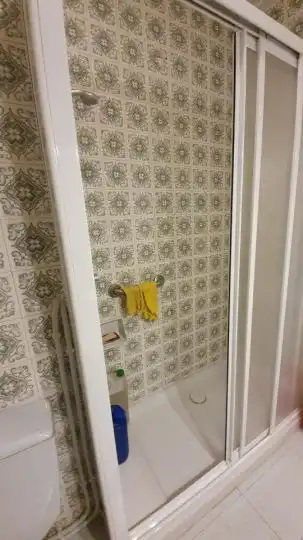 Bathroom of Flat for rent in Ourense Capital   with Heating, Furnished and Balcony