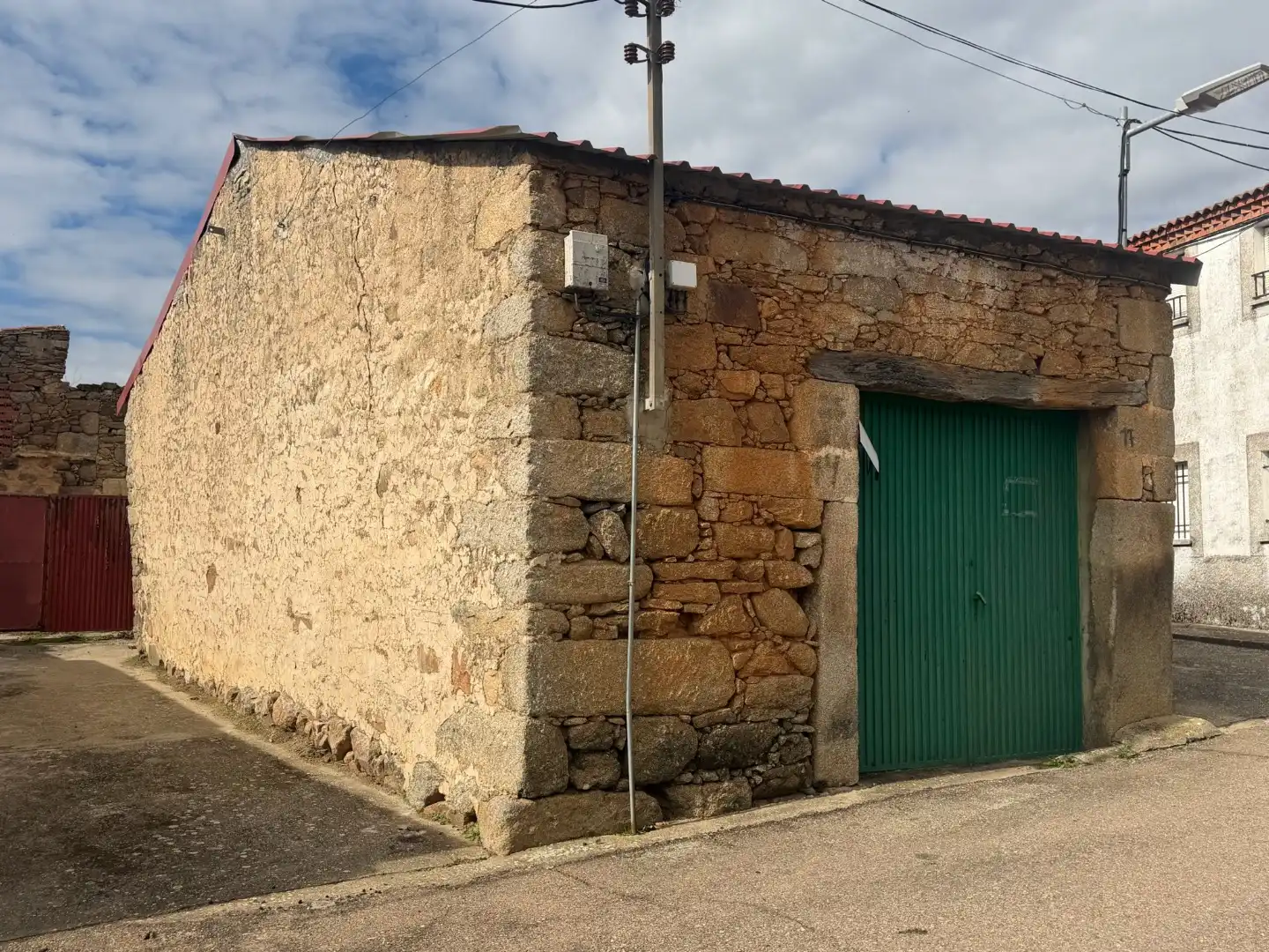 Exterior view of Commercial properties for sale in La Cabeza de Béjar 