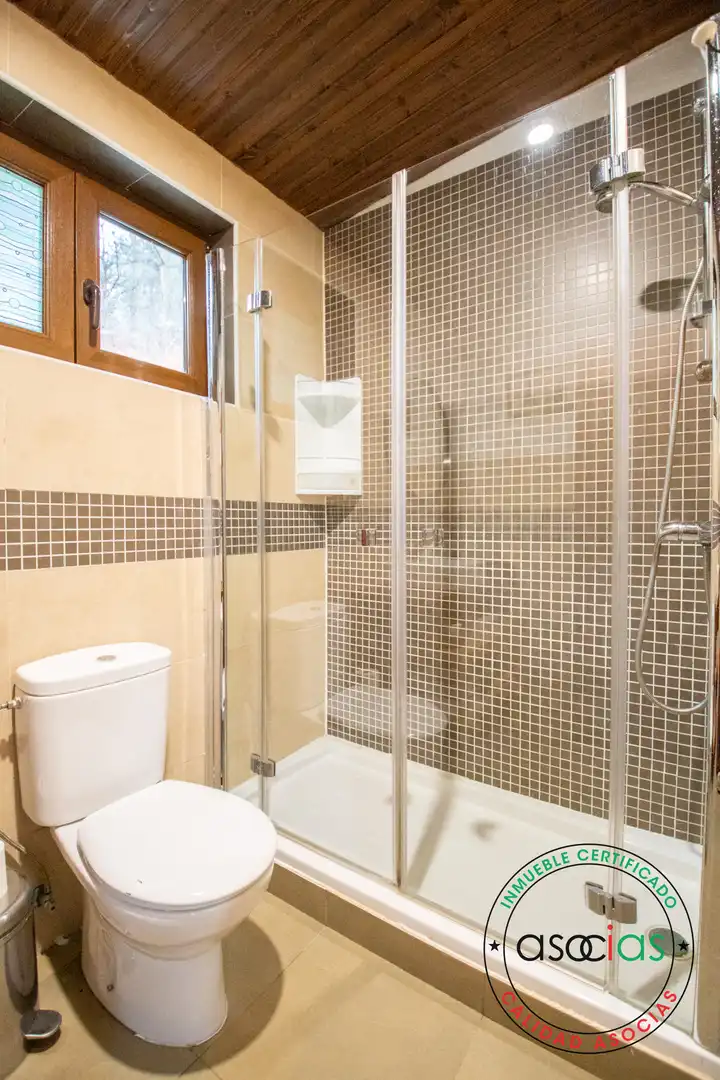 Bathroom of Houses for sale in Villaviciosa  with Heating and Terrace