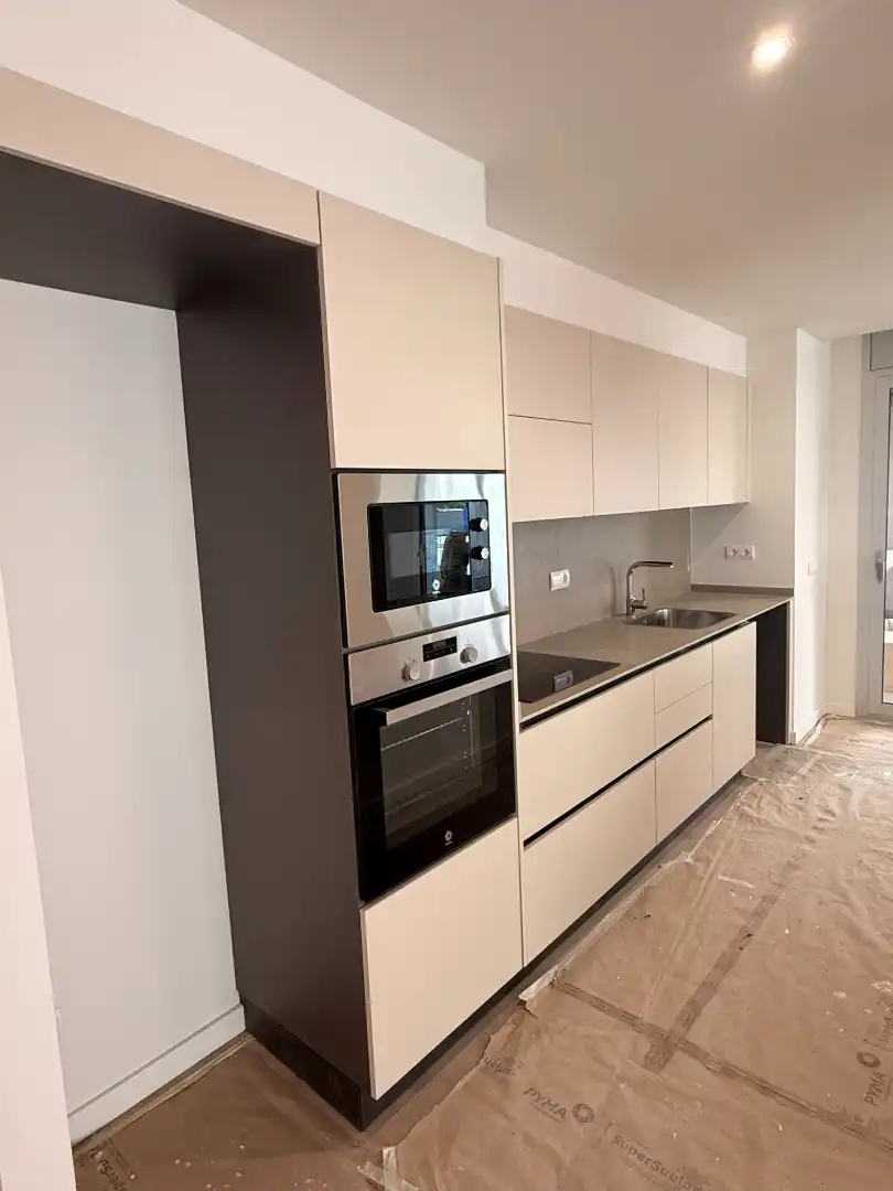 Flat for sale in Carrer del Pla de Salt, Barri dels Escriptors