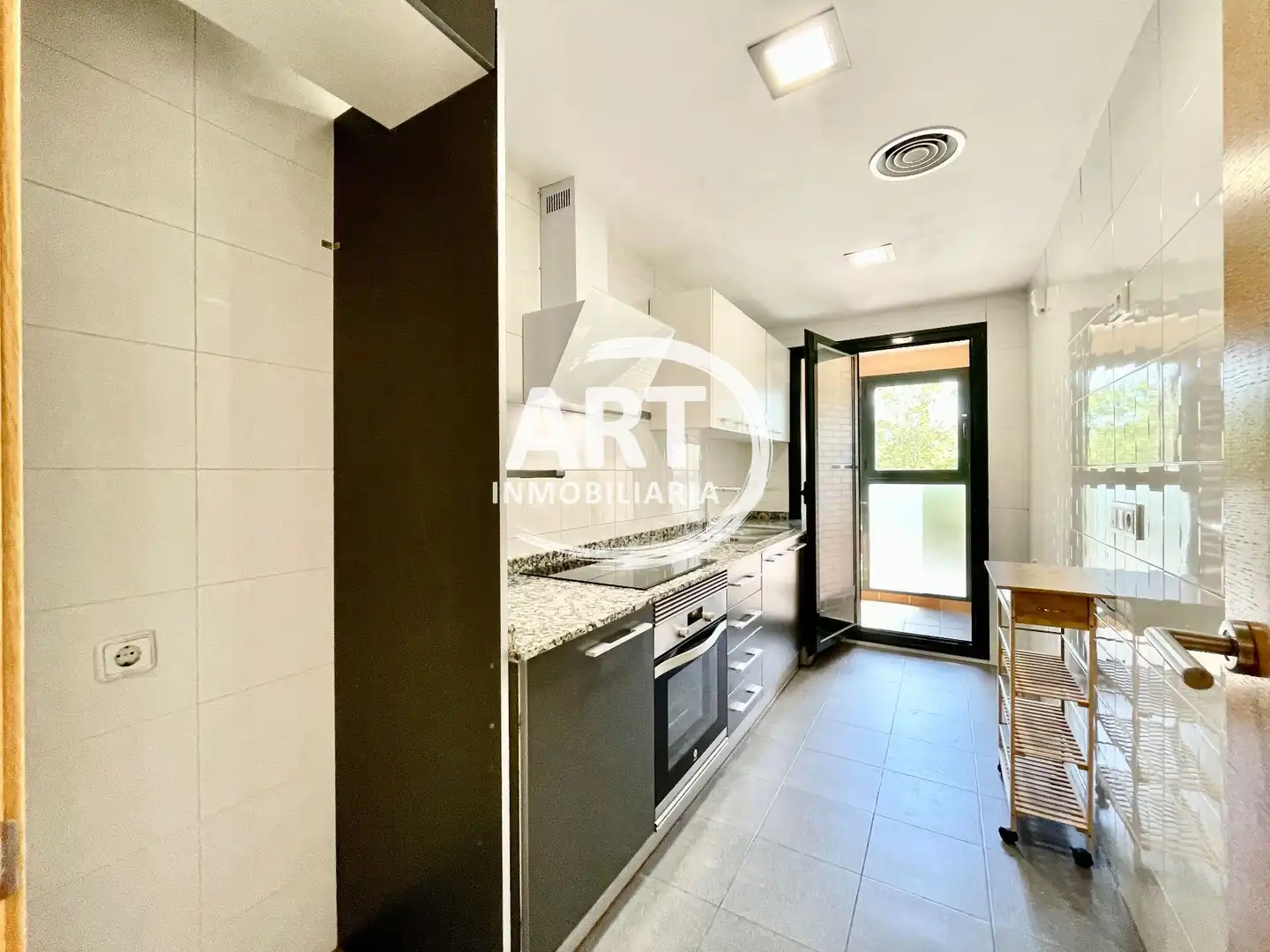 Kitchen of Flat for sale in La Pobla de Vallbona  with Air Conditioner, Heating and Terrace
