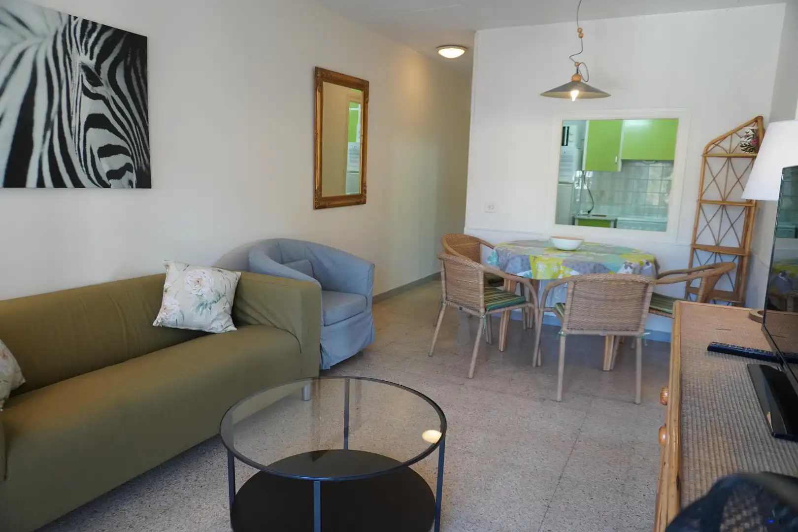 Sala de estar de Piso en venta en L'Estartit con Aire acondicionado y Balcón