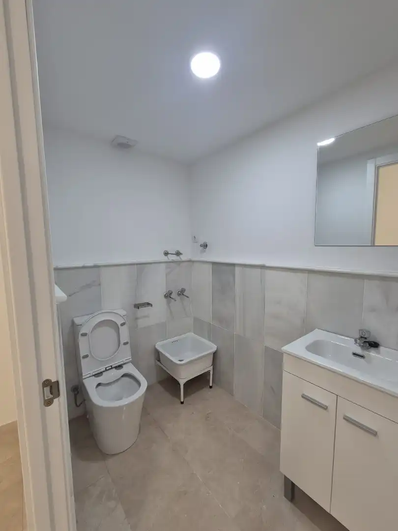 Bathroom of Office for rent in Sevilla