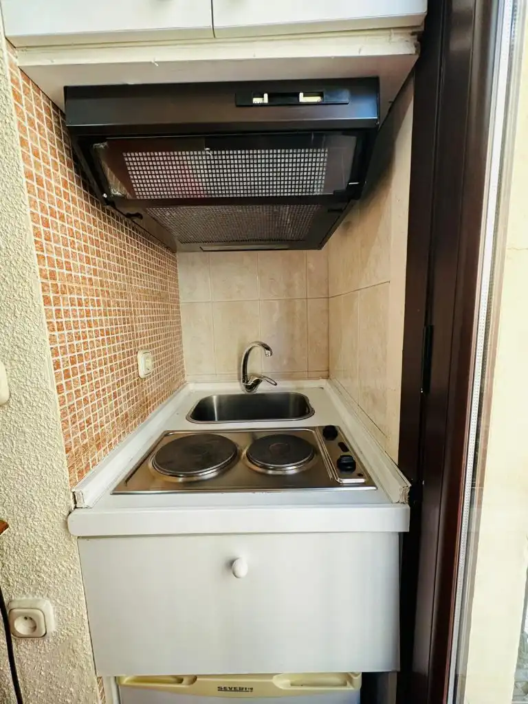 Estudio de alquiler en Calle Capuchinas, 8, Centro - Sagrario