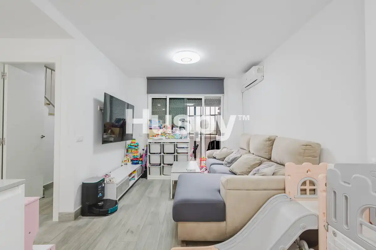 Casa a schiera con terrazza in vendita a Calle Matrona Dionisia Perles B, imagen 2