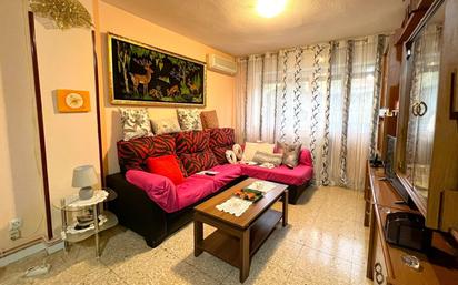 Sala d'estar de Pis en venda en  Madrid Capital amb Aire condicionat, Calefacció i Terrassa