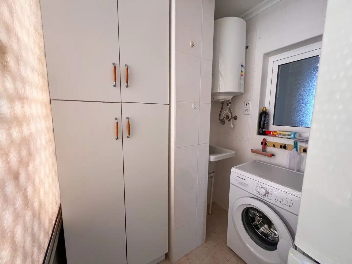 Baño de Apartamento en venta en Torrevieja con Aire acondicionado, Calefacción y Terraza