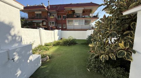 Foto 3 de Apartament de lloguer a Av. del Santuari de St. Josep de la Muntanya, La Salut, Barcelona