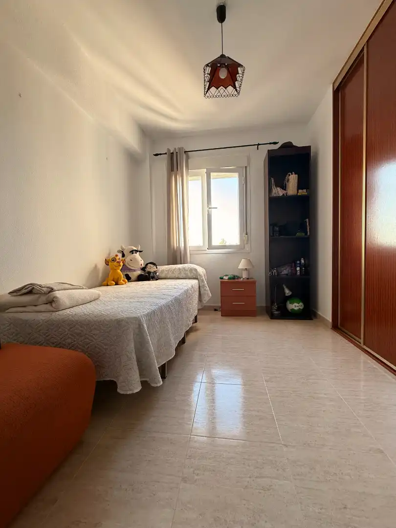 Habitación de Casa adosada en venta en Carrión de los Céspedes con Terraza