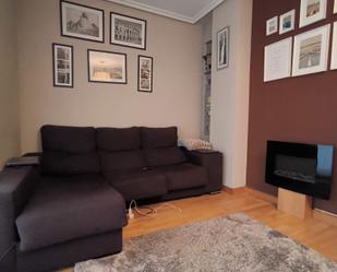 Living room of Flat for sale in Vitoria - Gasteiz  with Parquet flooring, Terrace and Storage room