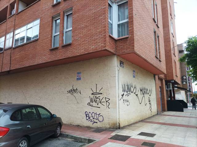 Local comercial en Alquiler en Anduva - Miranda sur