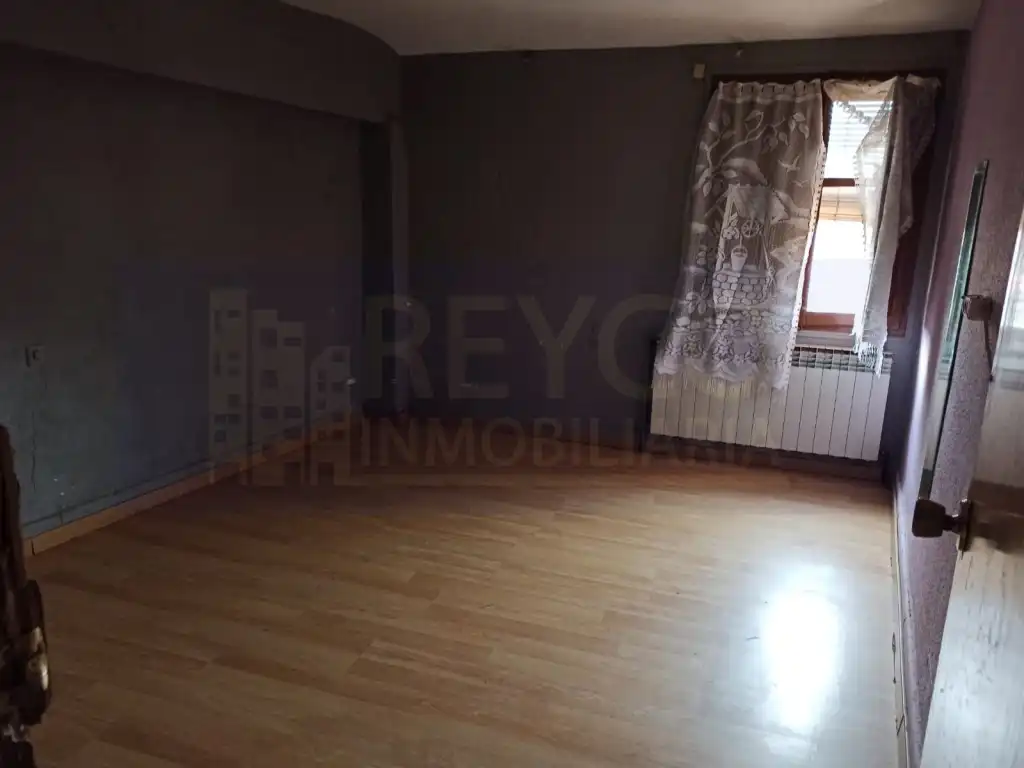 Habitación de Casa o chalet en venta en Arenzana de Abajo con Jardín privado