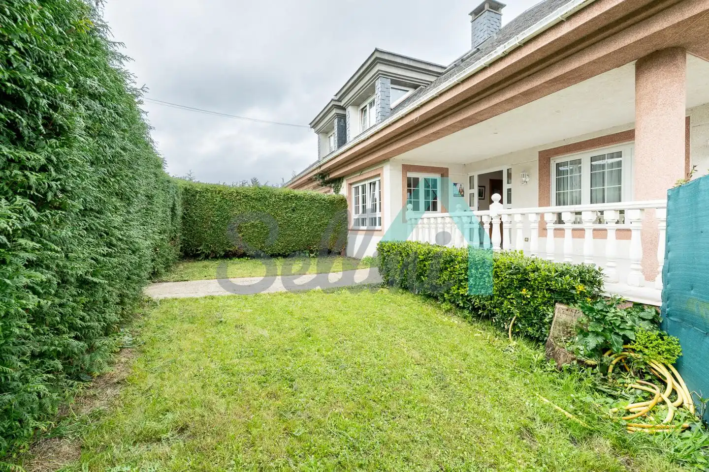 Jardín de Casa adosada en venta en El Franco  con Calefacción, Jardín privado y Parquet