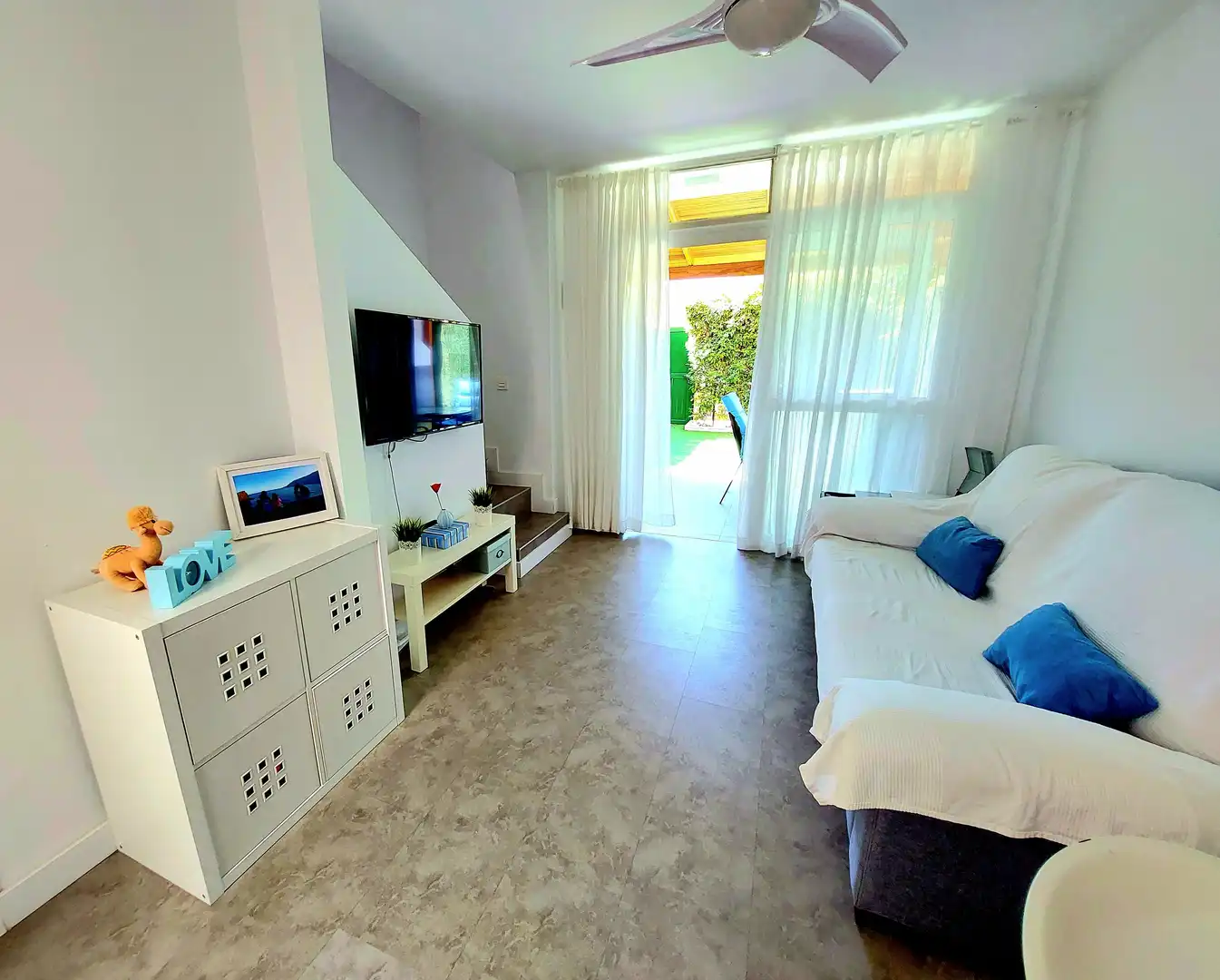 Sala de estar de Dúplex de alquiler en San Bartolomé de Tirajana con Jardín privado, Terraza y Piscina