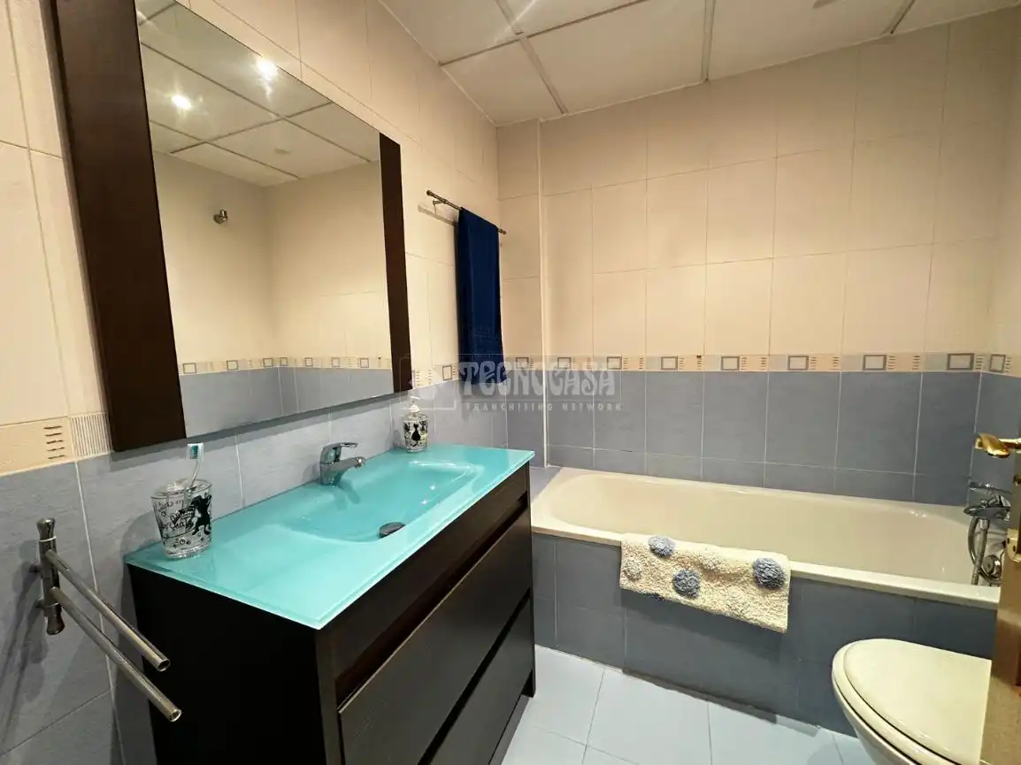 Baño de Casa adosada en venta en Málaga con Aire acondicionado, Jardín privado y Terraza