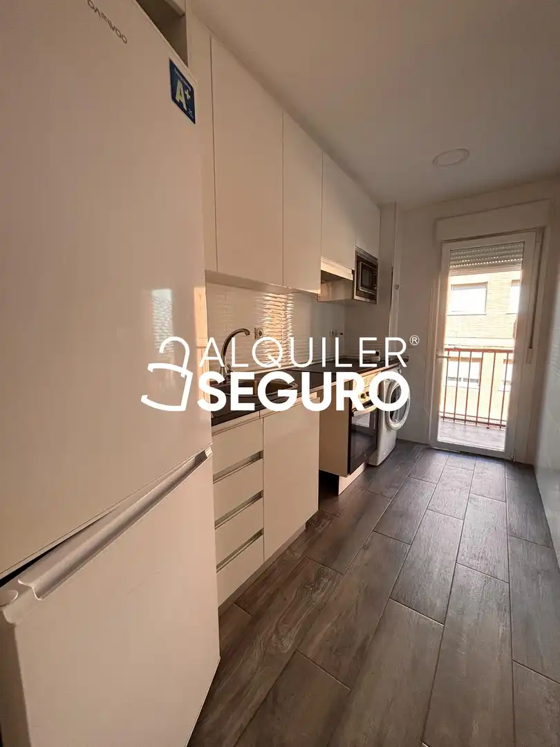 Küche von Wohnung zur Miete in Madrid mit Heizung und Terrasse