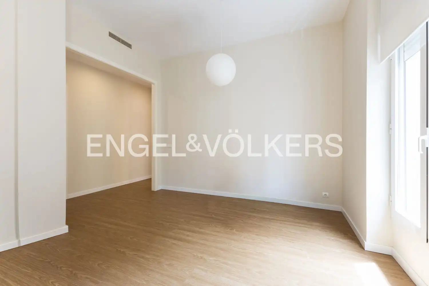 Sala de estar de Piso de alquiler en Valencia con Aire acondicionado, Calefacción y Parquet
