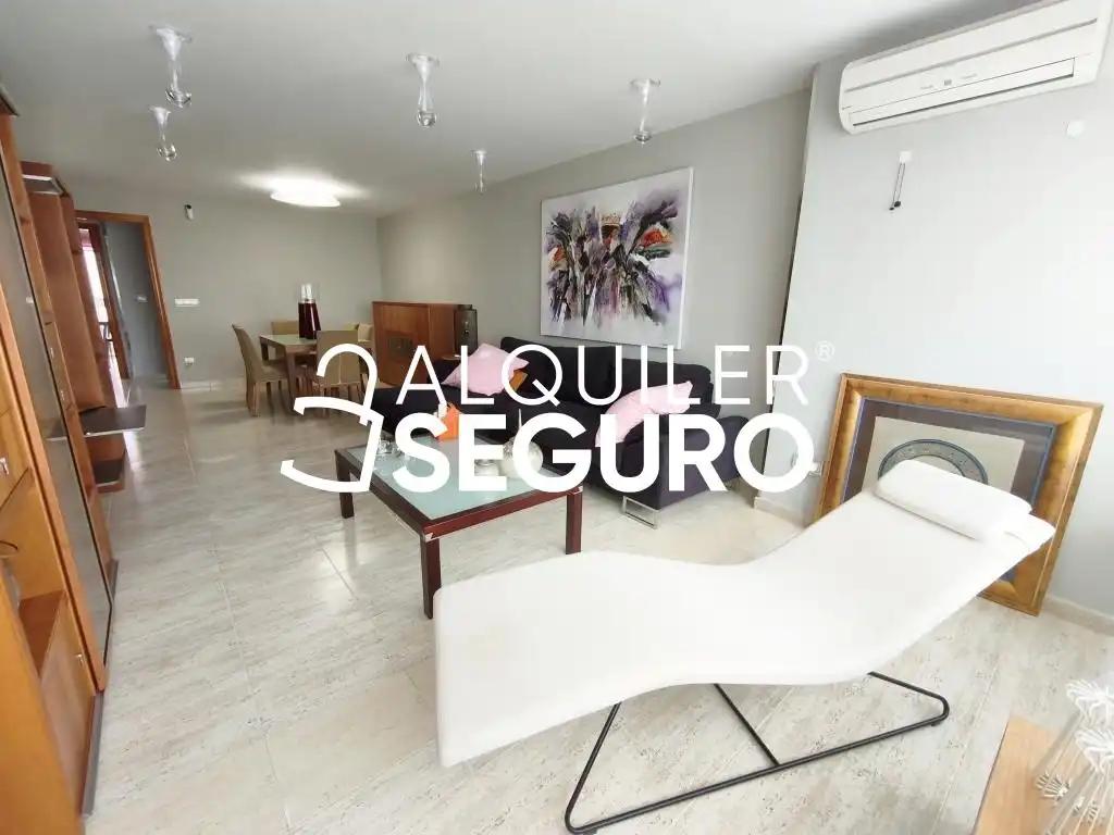 Sala d'estar de Pis de lloguer en Alicante / Alacant amb Aire condicionat i Moblat
