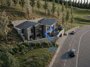 Casa aparellada amb jardí en venda a La Massana pueblo