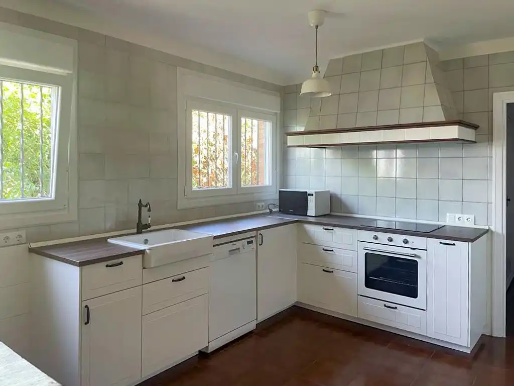 Kitchen of Flat for rent in Málaga  with Air Conditioner, Heating and Terrace