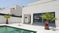 Exterior view of Single-family semi-detached for sale in Villanueva de la Cañada  with Heating and Swimming Pool