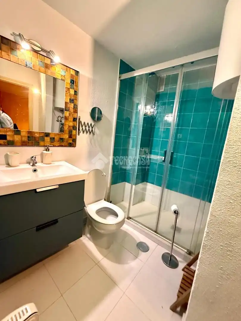 Baño de Estudio de alquiler en Madrid con Aire acondicionado y Terraza