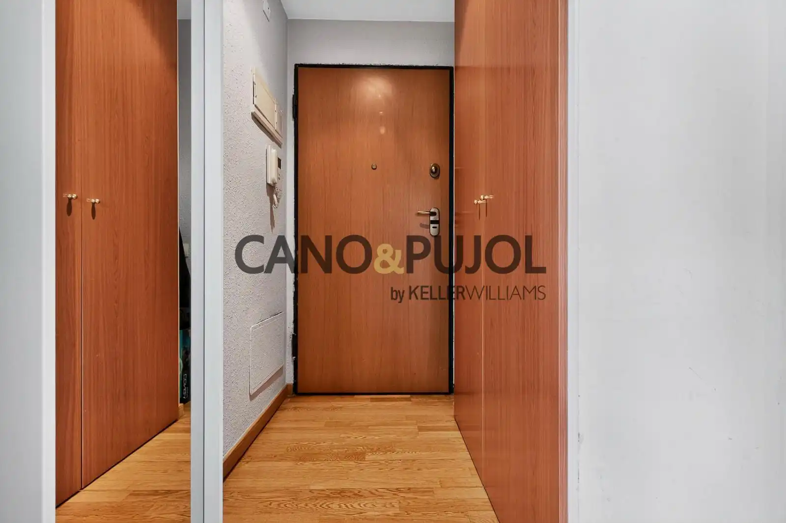 Piso en venta en Rubí con Calefacción y Terraza