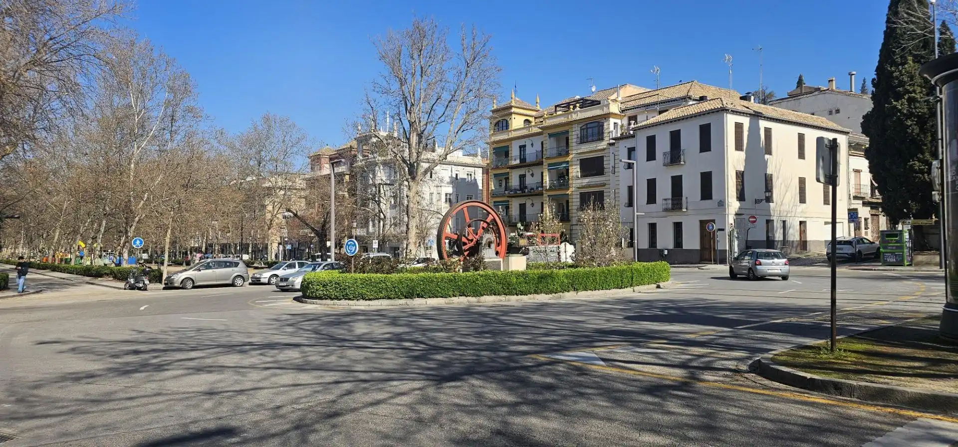 Vista exterior de Pis de lloguer en Granada amb Balcó
